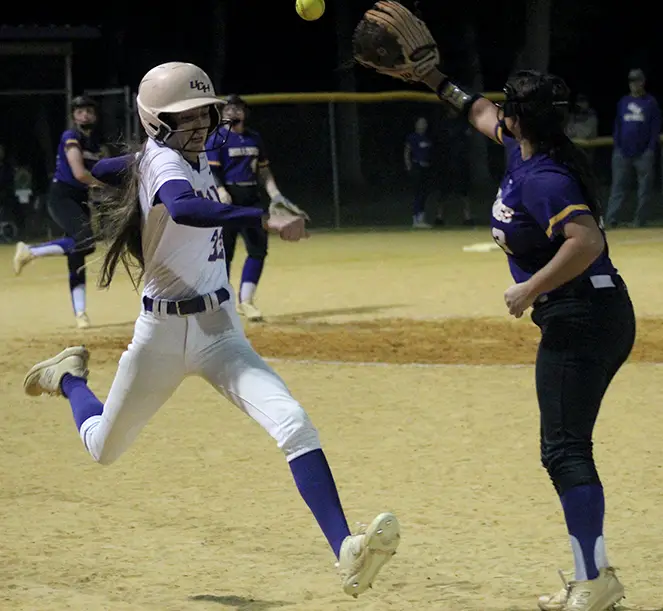 UCHS softball team defeats Bell for 3rd straight win