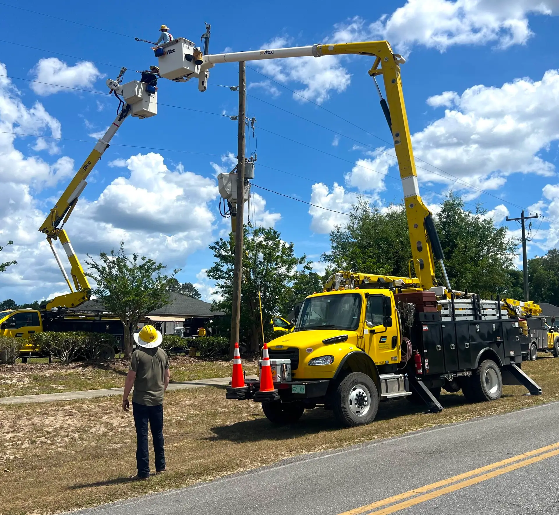 Small brush fires knock out power to residents in Lake Region for several hours