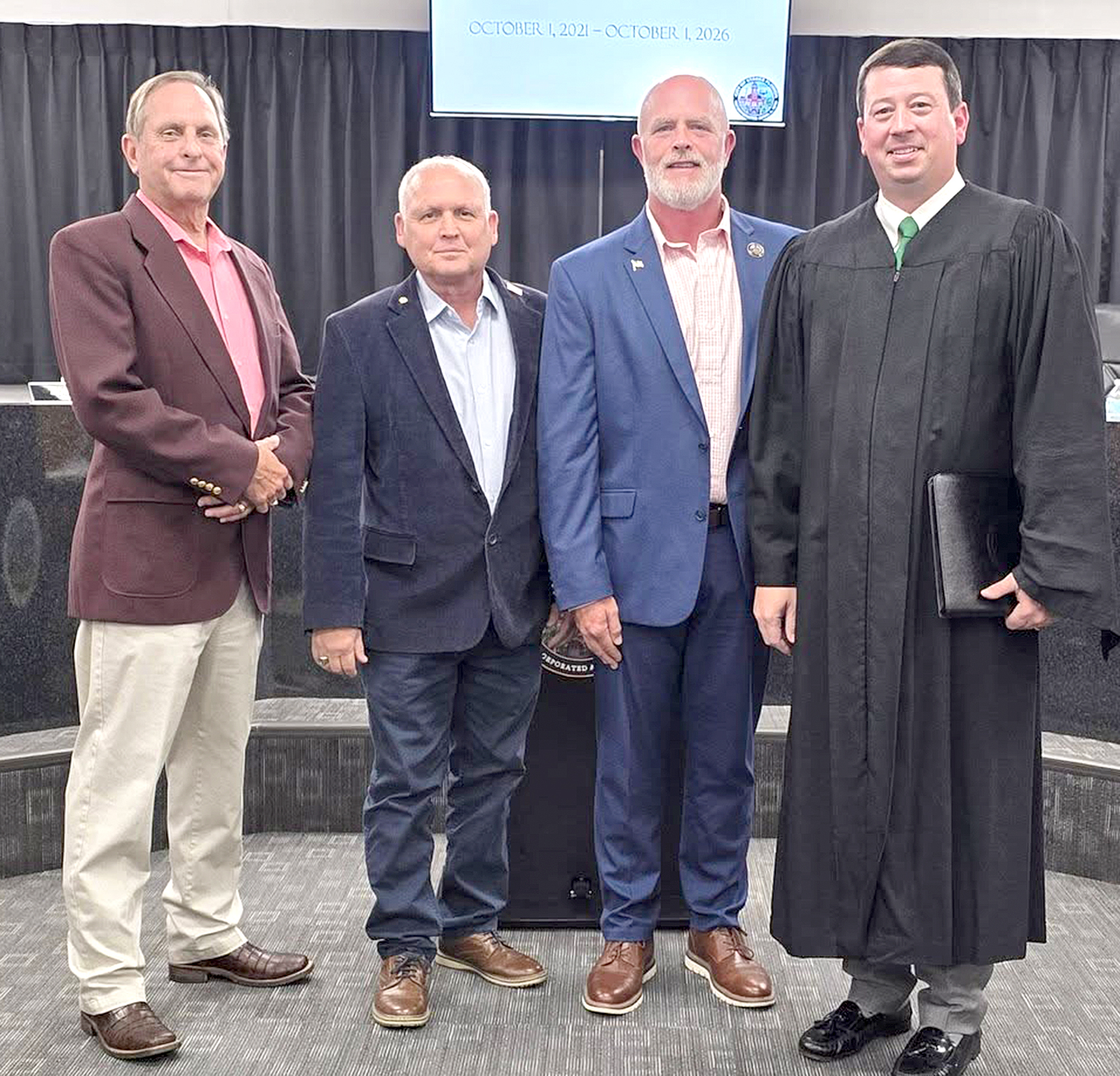 Incumbents sworn, Nugent appointed mayor