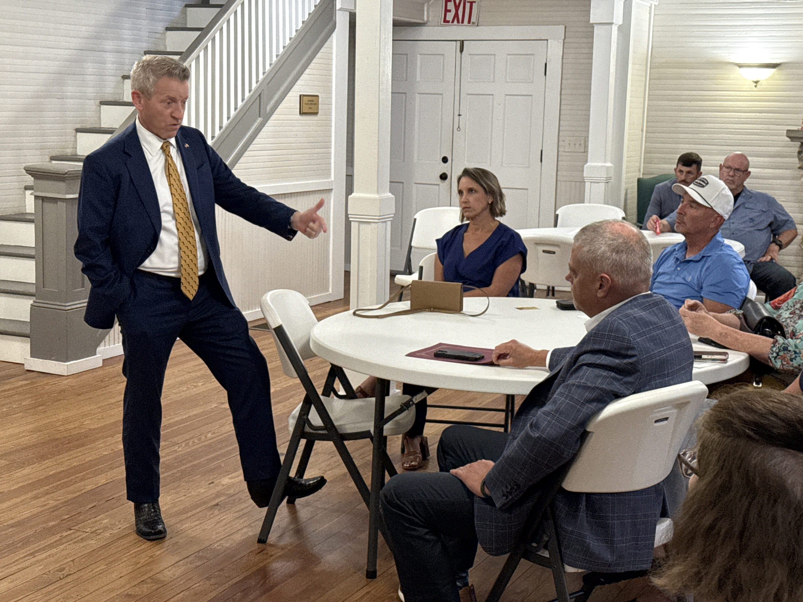Renner tells Union County forum he’d call a special session on affordability, ban large data centers
