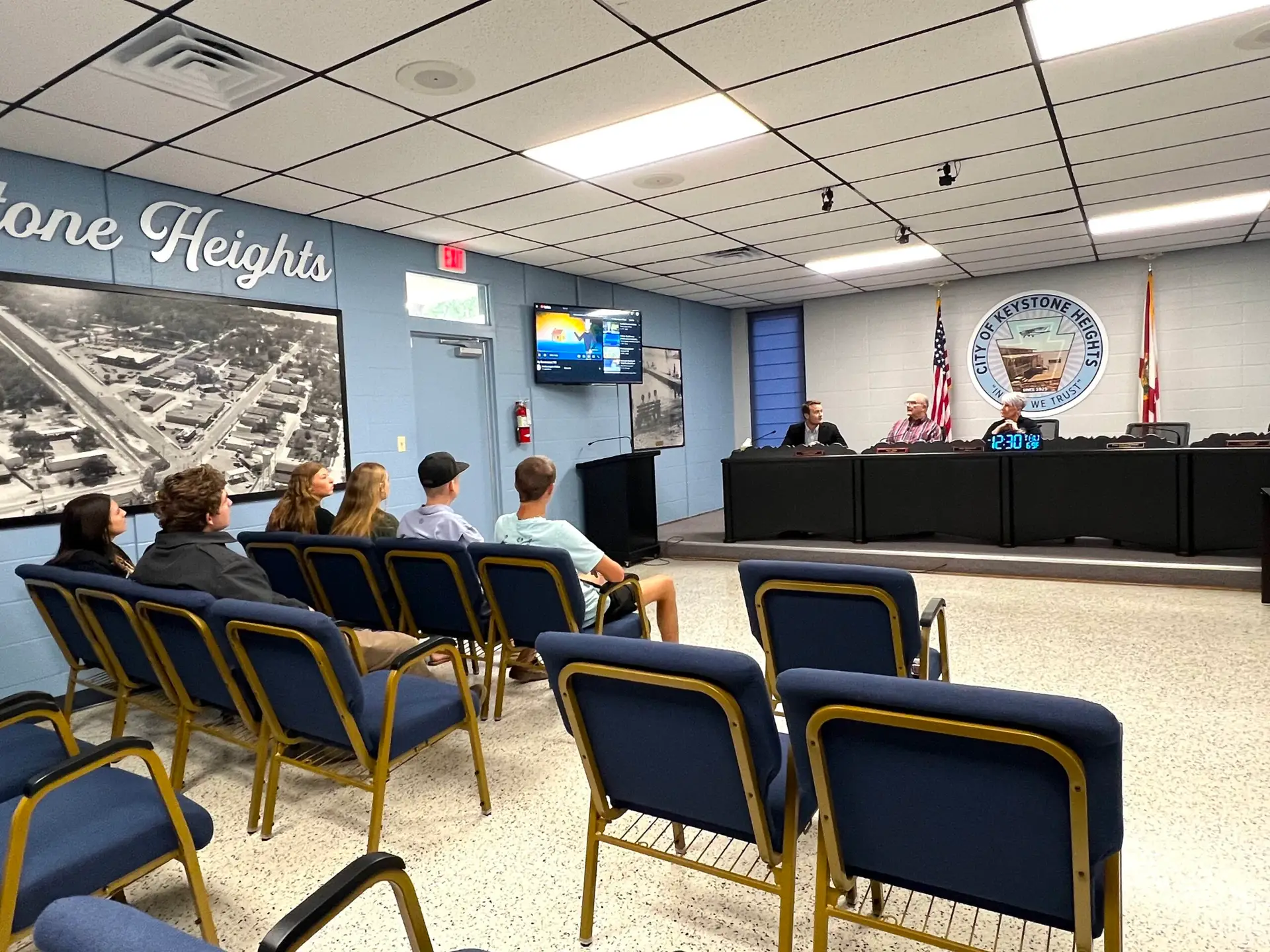 Students get look at city government