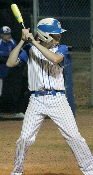 KHHS baseball team gets 1st-round win in district tourney