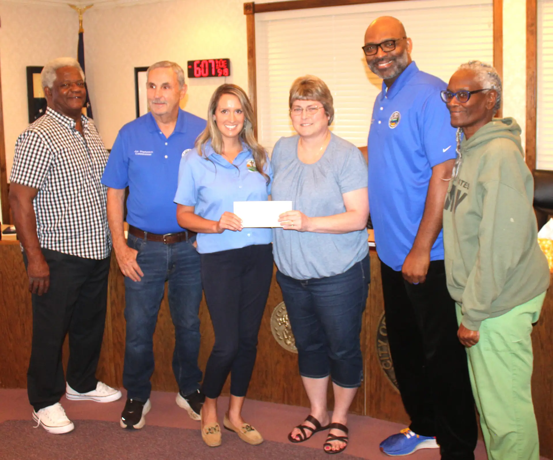 Lake Butler awards $6.4 million wastewater pump station contract; officials back parking lot lease, splash park loan  Engineers say rehabbed water tank has decades of life; courthouse parking restrictions move forward on Lake Avenue