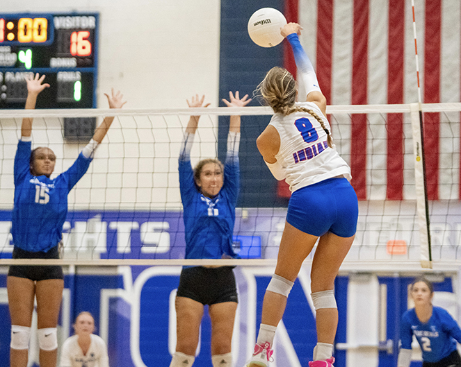 Indians defeat Clay 3-1 in volleyball