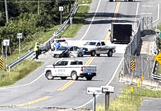 Head-on collision shuts down S.R. 21